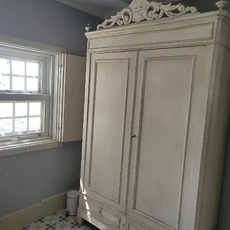 Vila Nazare לינה וארוחת בוקר *