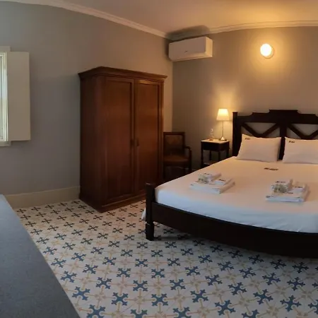 Vila Nazare * קסטרו דאירה