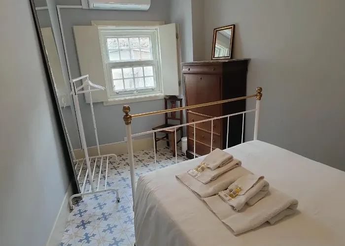 Vila Nazare * Каштру-Дайри